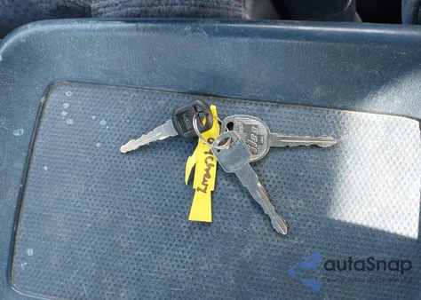 1999 Chevrolet Silverado 1500 Ls from USA, damaged, VIN 1GCEK19V1XE220264